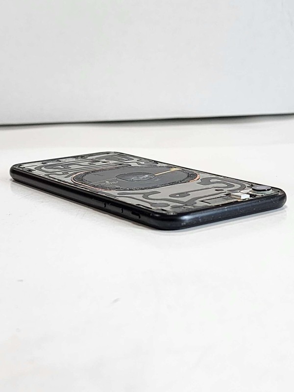 Apple iPhone SE (2020) A2275 64GB Black CDMA/GSM Unlocked - For Parts gallery