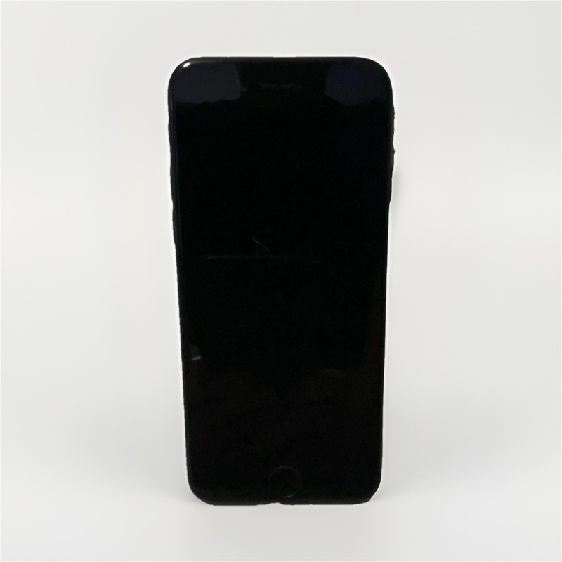 Apple iPhone 7 Black 12MP Camera Quad Core 32GB storage.