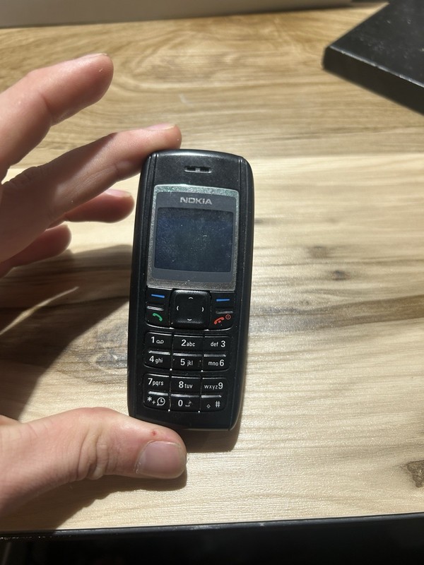 Nokia 1600 Classic Bar Phone Black Silver 2G Single SIM Compact Screen