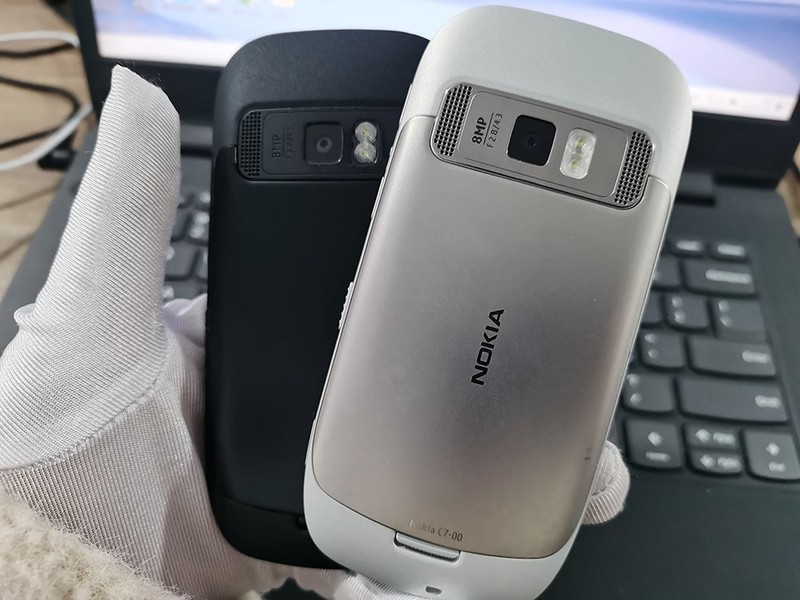 Nokia C7 C7-00 （Unlocked） 8GB WIFI GPS 8MP 3G GSM Cellphone