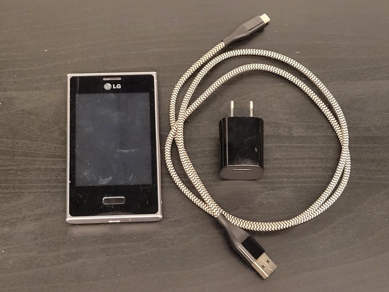 LG Optimus Logic