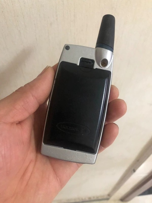 Ericsson T28 - 0.5 MB - Blue (Unlocked) only accept 2G networks GOOD gallery