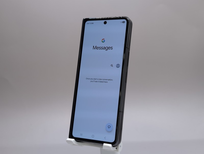 Samsung Galaxy Z Fold5 SM-F946U 256GB Phantom Black Verizon Unlocked W084895