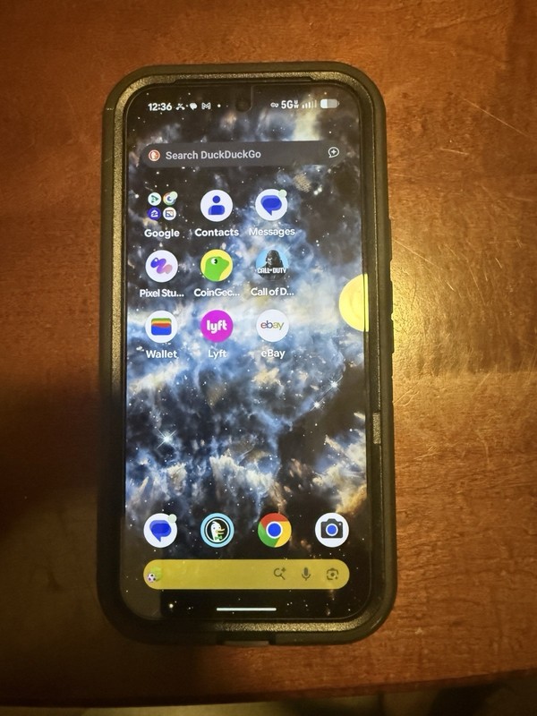 Google Pixel 10 Xl Pro Verizon Locked One Week Old W/ Otterbox & Tempered Glass