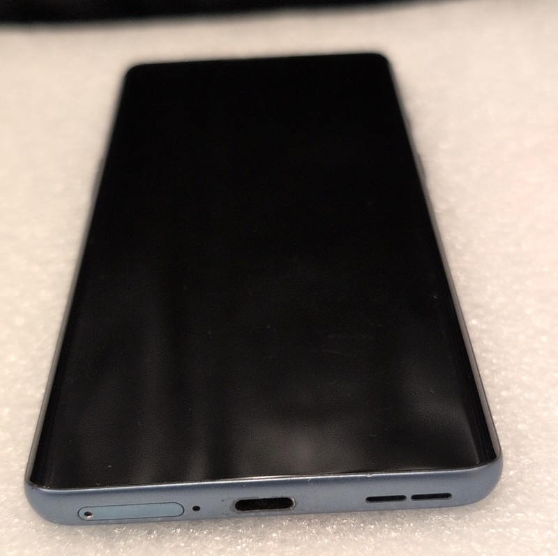 OnePlus 8 5G UW 128GB Unlocked Polar Silver IN2019 Android 11.0