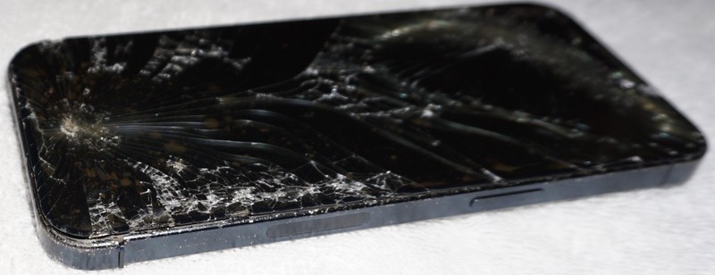 Apple iPhone 15 Pro Max 256GB Factory Unlocked Cracked Screen/Back No Power gallery
