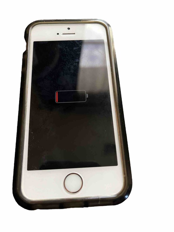 Apple iPhone SE - 32GB - Rose Gold (Verizon) A1662 (CDMA + GSM) gallery
