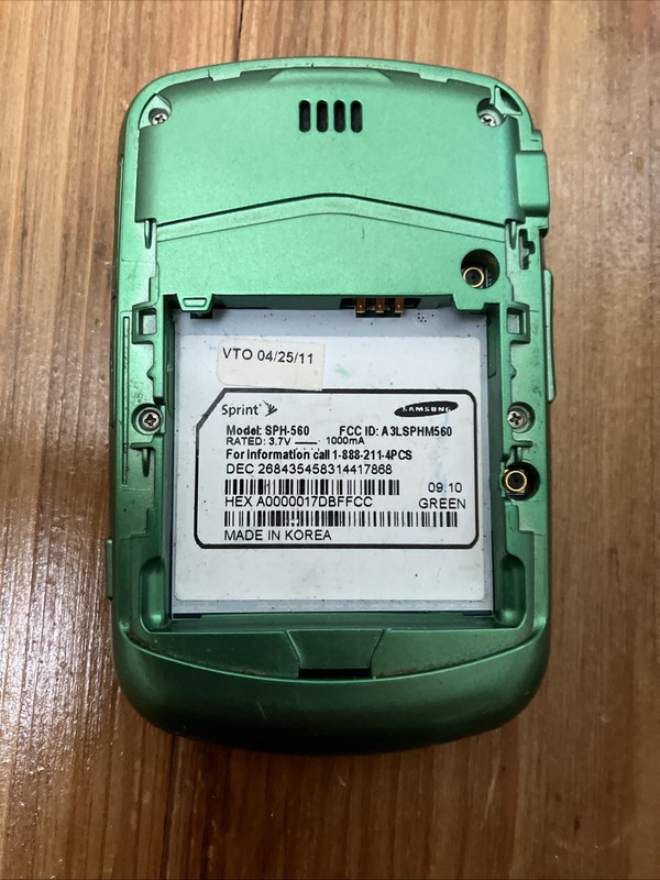 Samsung SPH-M560 Green Sprint Slide QWERTY Cell Phone - Untested Needs Back Read gallery