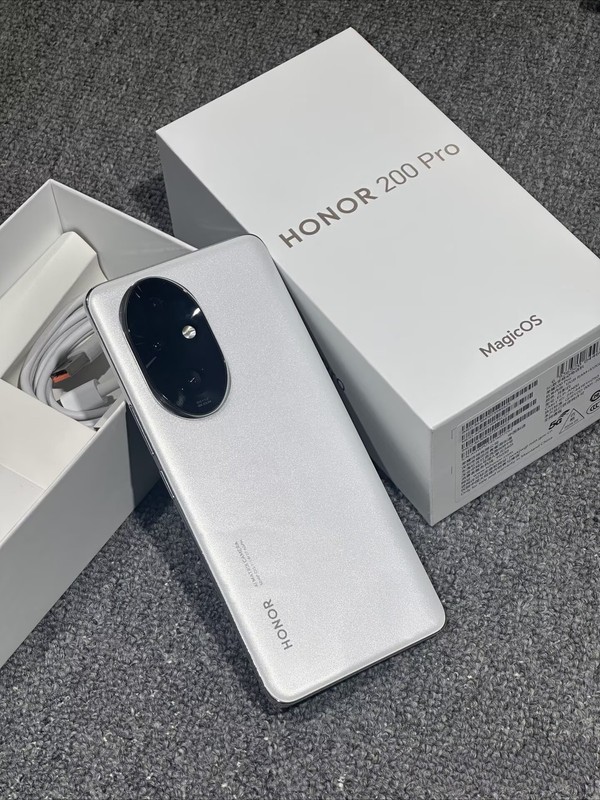Honor 200 Pro 5G 512GB 50MP 6.78&Prime; Android 14 Snapdragon Google