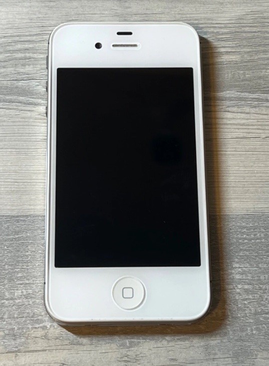Apple iPhone 4 iPhone White Camera Very Good With Box And Papers