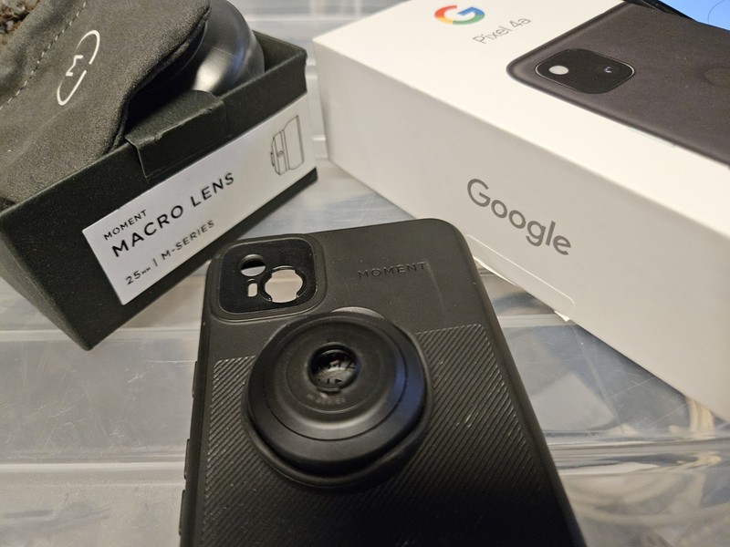 Google Pixel 4a - 128 GB - Just Black - PLUS Macro Lens!! gallery