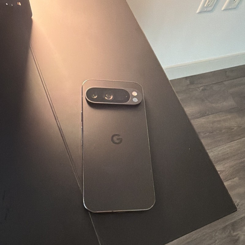 Google Pixel 9 Pro 128GB Obsidian 5G 16GB RAM Triple Rear Camera 50MP gallery