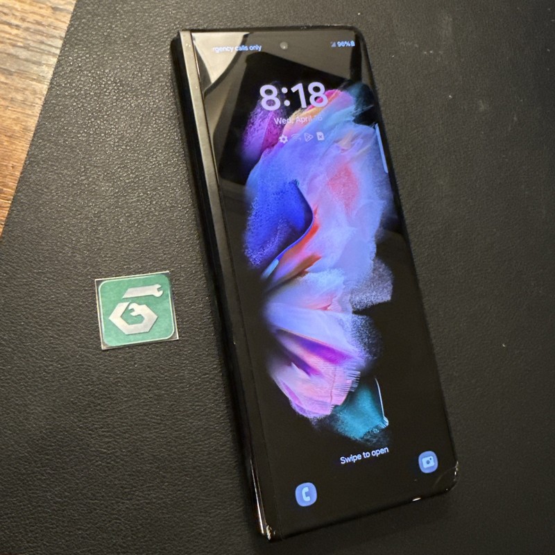 Samsung Galaxy Z Fold3 5G – 256GB – Unlocked (Read Description) As Is