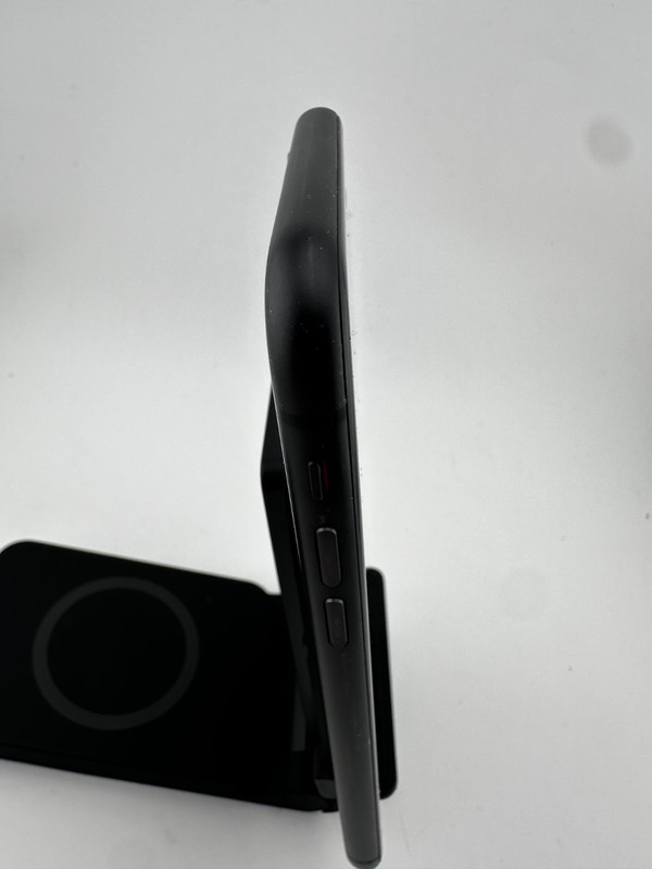 Apple iPhone 11 - 64GB - Black (Unlocked) Please Read Description gallery