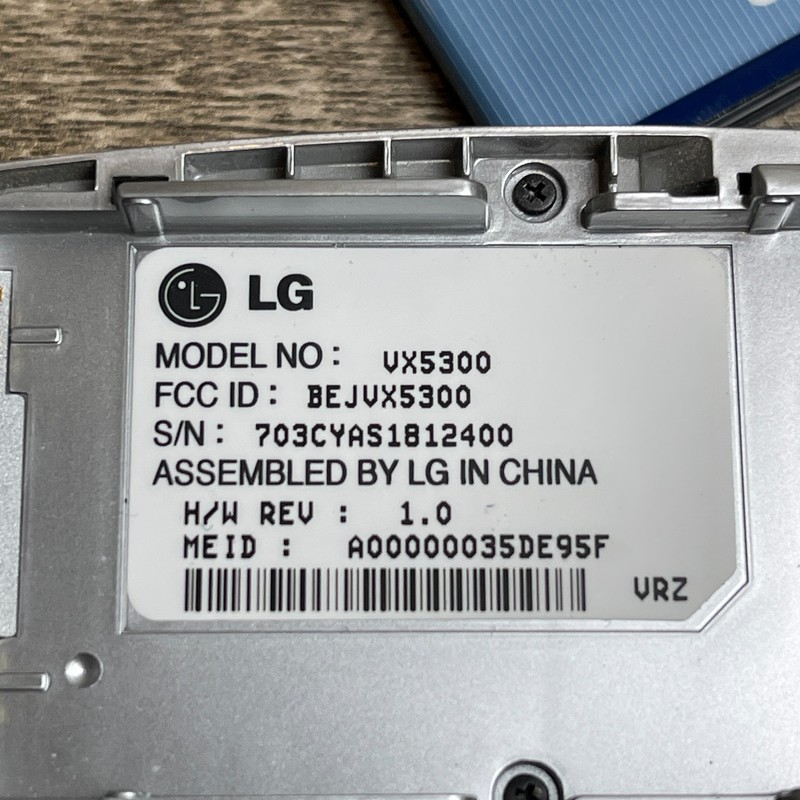 LG VX5300 Silver Bluetooth LCD Screen Verizon Cellular Numeric keypad Cell Phone gallery