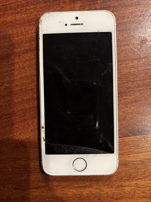 Apple iPhone 5s Model A1533 Untested For Parts Or Repair