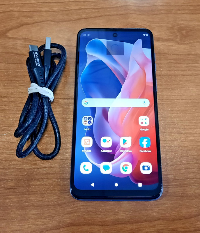 Motorola Moto G Play (2024) XT2413V 64GB TracFone Only Great Condition