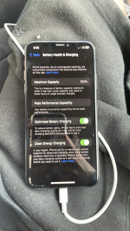 Apple iPhone X Black iOS Smartphone 12MP Dual Rear Camera Wi-Fi Bluetooth gallery
