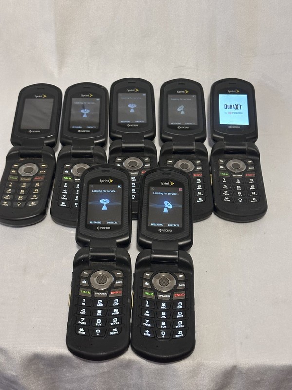LOT of 7 Kyocera DuraXT E4277 Sprint PTT 3G Rugged GPS Flip Camera Cell Phone gallery