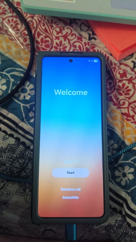 Samsung Galaxy Z Fold4 – 512 GB (Unlocked) PLEASE READ DESCRIPTION