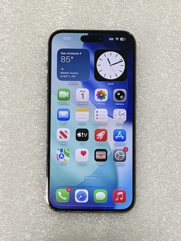 Apple iPhone 14 Pro Max 128GB Gold 5G 48MP 6.7in Network Locked NQ8Q3LL/A