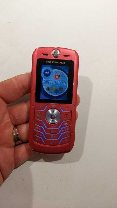 896.Motorola L6 Very Rare – For Collectors – Unlocked