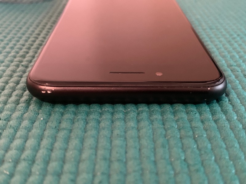 Apple iPhone 7 - 32 GB - Black (Unlocked) A1660 (GSM & CDMA) gallery