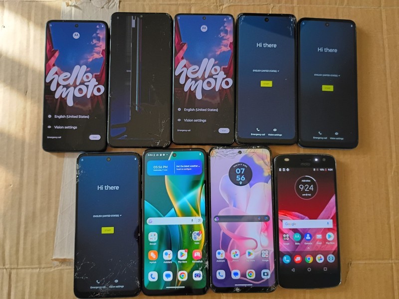Lot Of 9 Motorola Smartphones (Parts/Repair/Scrap) (Read Description)
