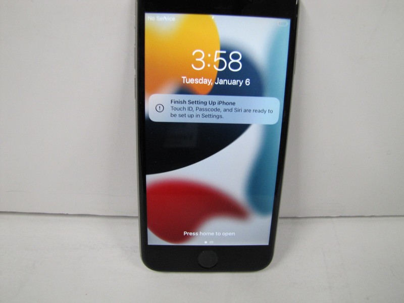 Apple iPhone 6s – 32GB – Space Gray A1688 Unlocked -Includes Original Box