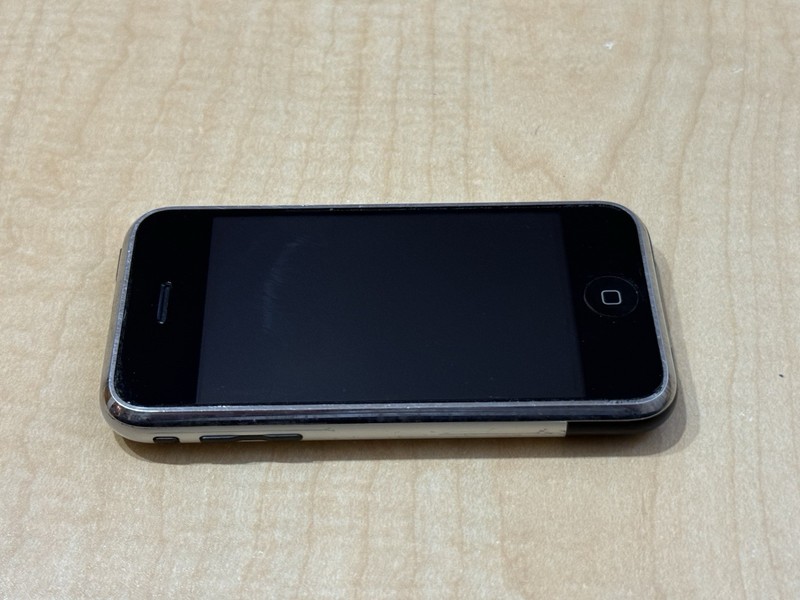Apple iPhone 1st Generation - 8GB - Black - A1203 (GSM) - Read Description (006) gallery