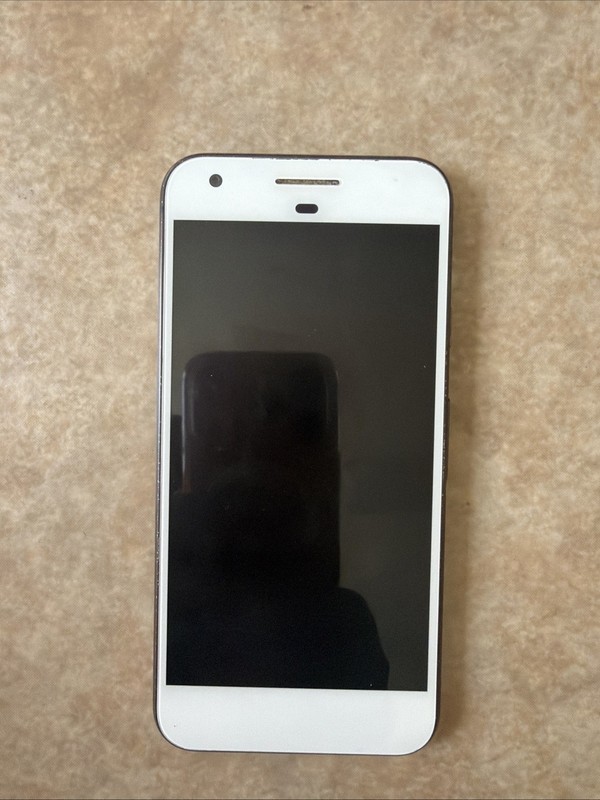 For Parts – Original Google Pixel (1st Gen) – 2016 Unlocked 4G 32Gb android