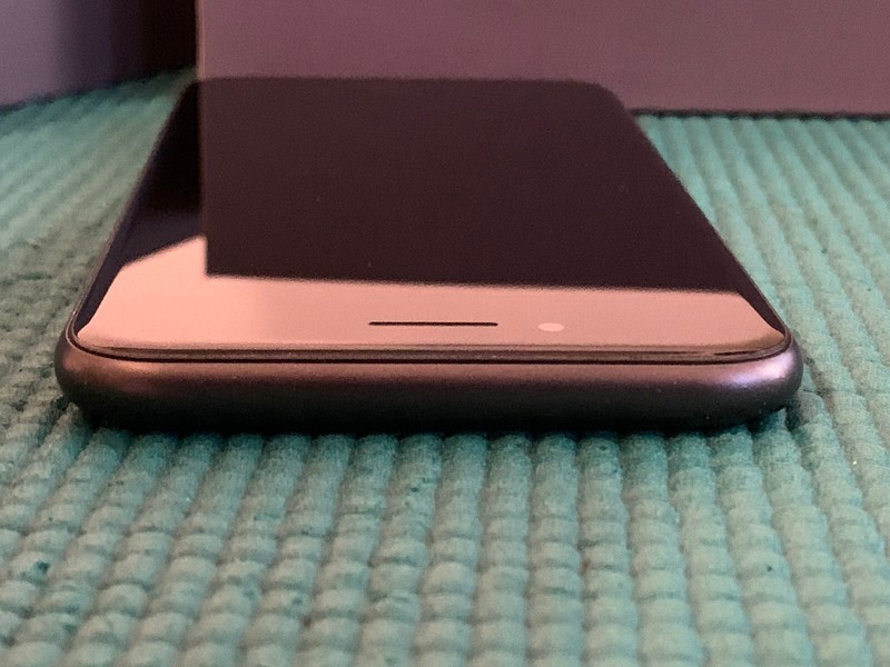 Apple iPhone 8 - 64GB - Space Gray unlocked A1905 (GSM) gallery