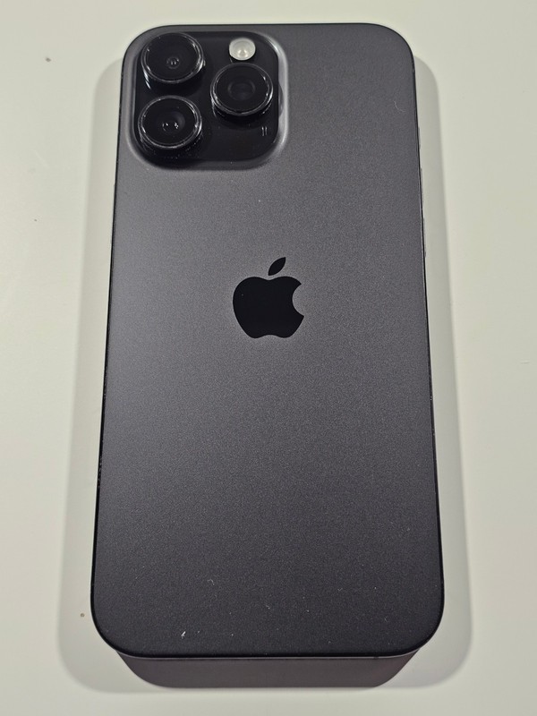 Apple iPhone 16 Pro Max 256GB A3084 Black Titanium Unlocked 92% Battery 7745 gallery