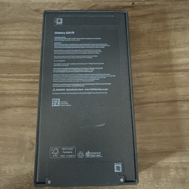 Samsung galaxy S25 FE 128GB Jet-black UNLOCKED (OPEN BOX) gallery