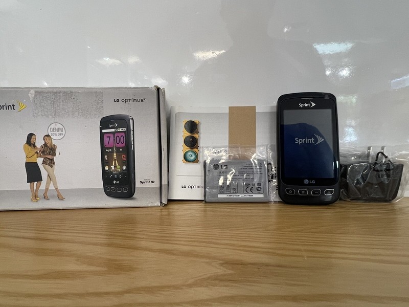 LG Optimus S – 140 MB – Black (Sprint) (Single SIM)