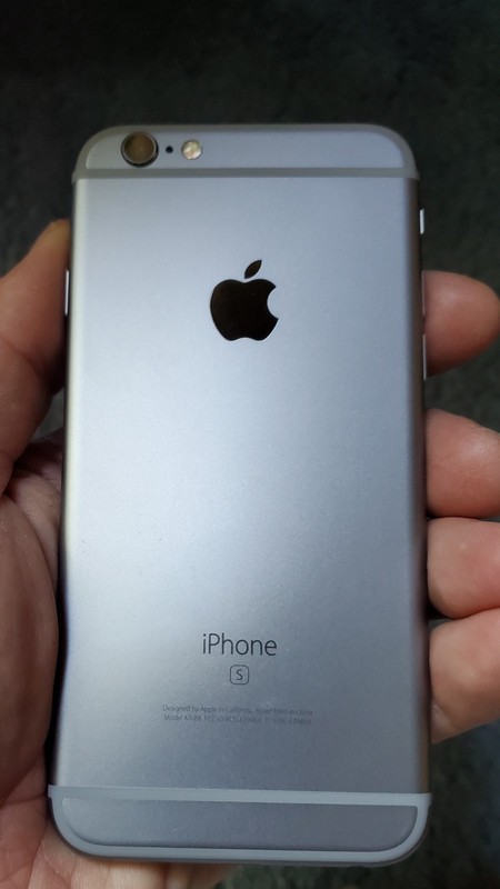 Apple iPhone 6s – 32 GB – Unlocked