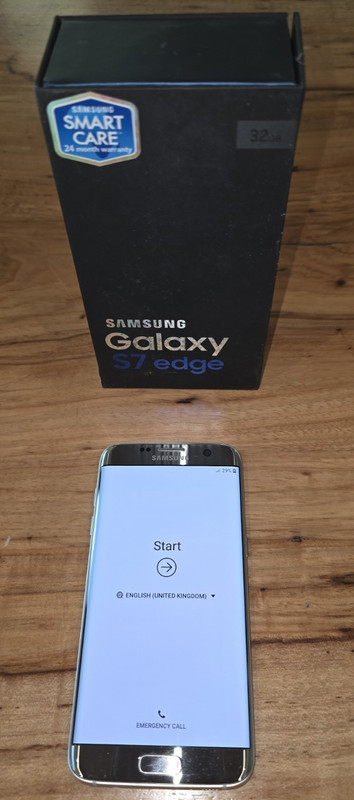 Samsung Galaxy S7 edge 32GB Black Dual SIM SM-G935FD 5.5in LTE Android