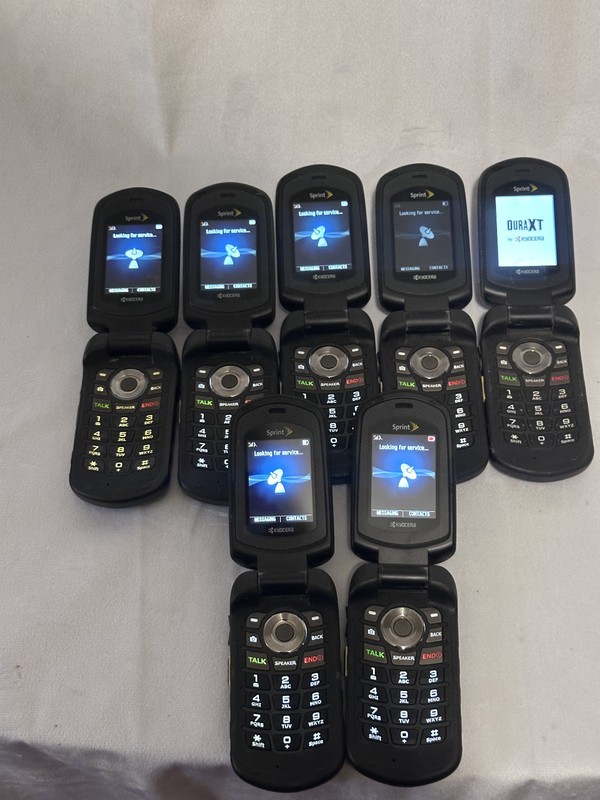 LOT of 7 Kyocera DuraXT E4277 Sprint PTT 3G Rugged GPS Flip Camera Cell Phone gallery