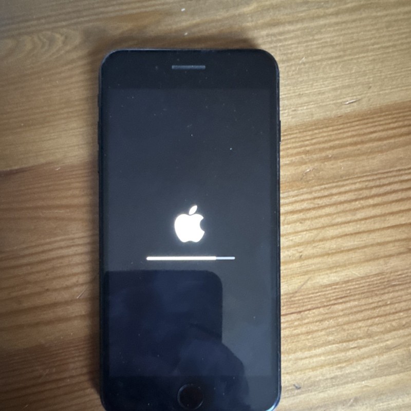 Apple iPhone 7 Plus Black 5.5&Prime; 12MP Quad Core iOS Lightning Bluetooth Wi-Fi NFC