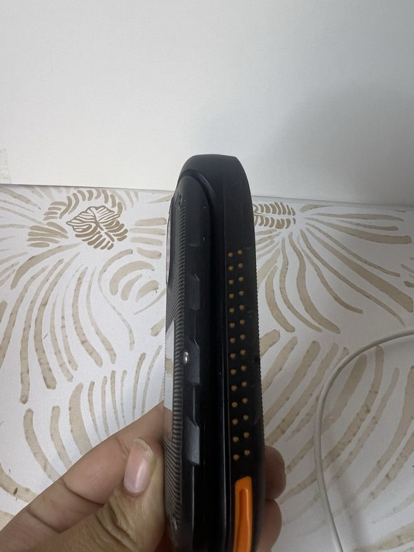 Plum Ip-68 Works Turns On (Only The Phone) gallery