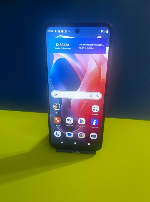 Motorola Moto G Play 6th Generation Blue 64GB – Tracfone network.