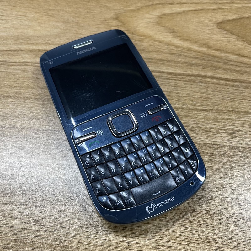 Nokia C Series C3-00 C3 (2010) Unlocked GSM 850/900/1800/1900 FM 2MP WIFI