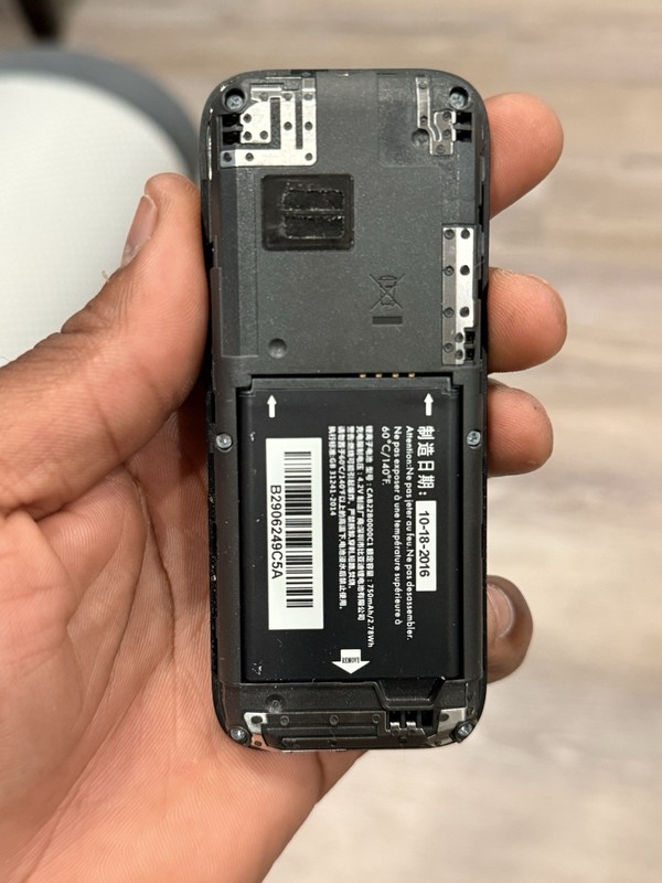 Alcatel OneTouch Cinch 1018B - Gray and Black Rare Phone gallery