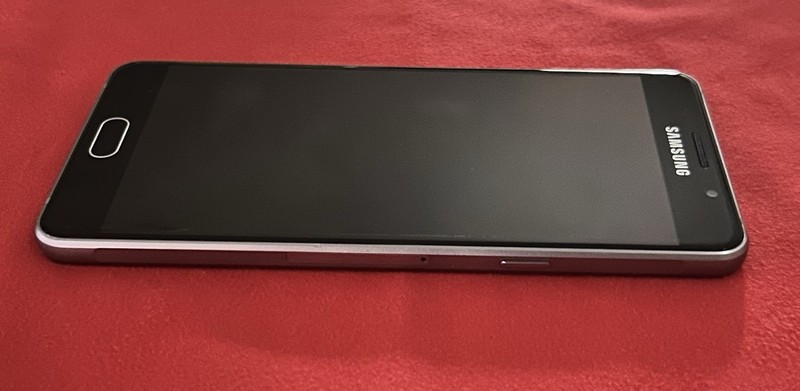Samsung Galaxy A5 2016 A510M Black Sky (Claro) gallery