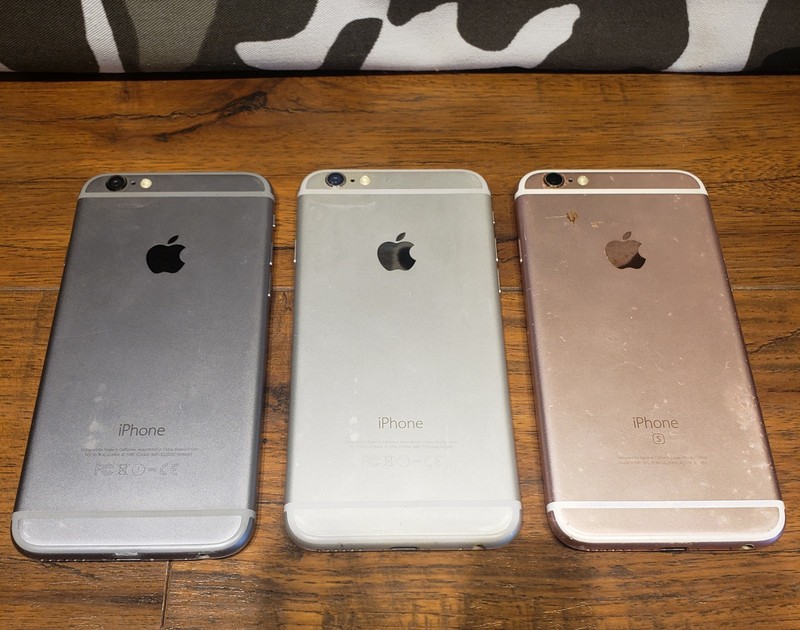 Lot Of 10 Apple iPhones - Mixed Models Conditions Locked AS IS PARTS ONLY gallery