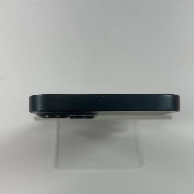 Unlocked Apple iPhone 13 128GB 26.4.2 Midnight MLML3LL/A gallery