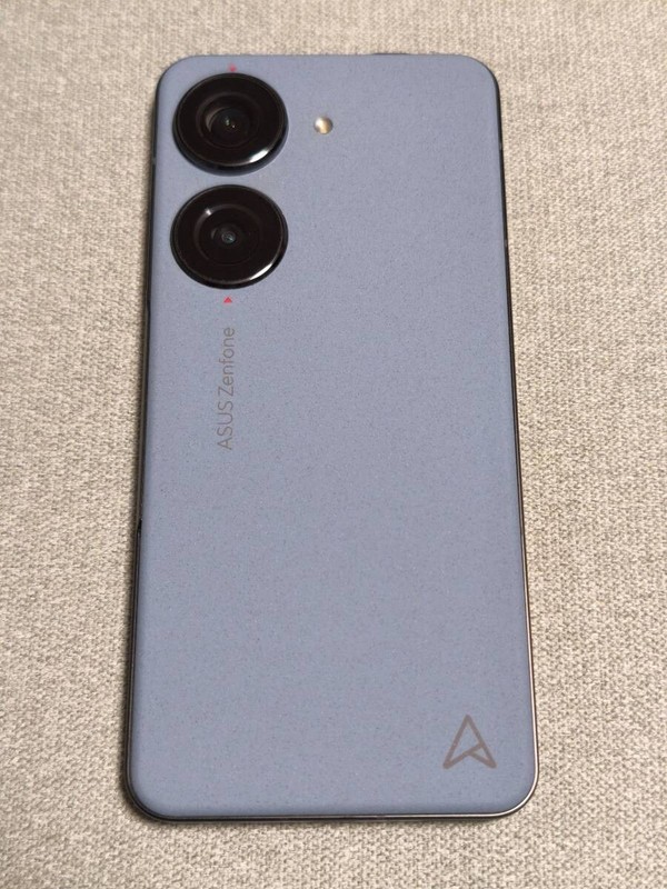 ASUS Zenfone 10 – 256 GB – Starry Blue (Unlocked)
