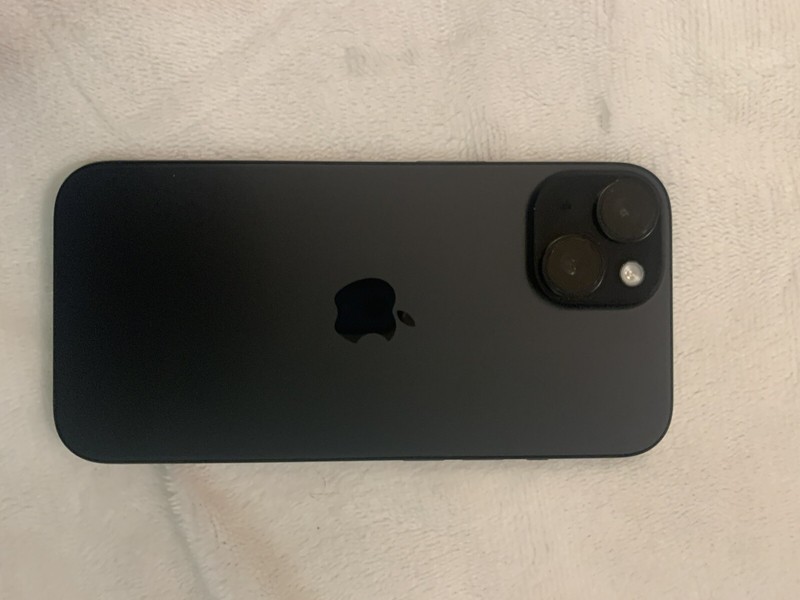 iPhone 15 gallery