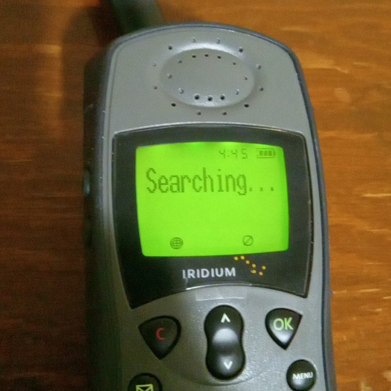 Iridium 9505A Satellite Phone with Accessories + SIM +Box Powers On gallery