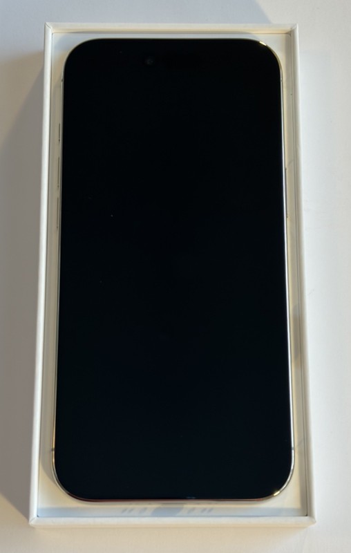 Apple iPhone Air 256GB Light Gold Factory Unlocked A3260 5G iOS 26 eSIM New gallery